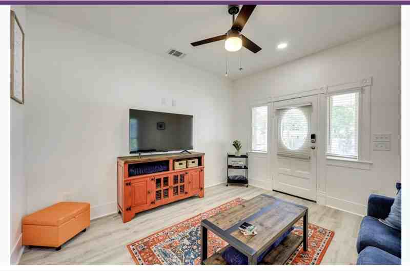 125 Leigh St - Photo 2 of 14