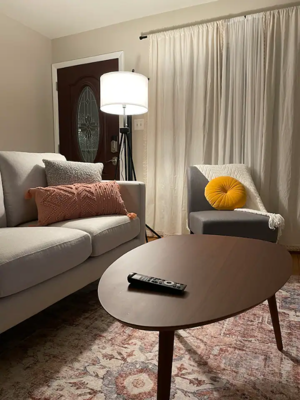 134 Jasper Pl - Photo 3 of 20