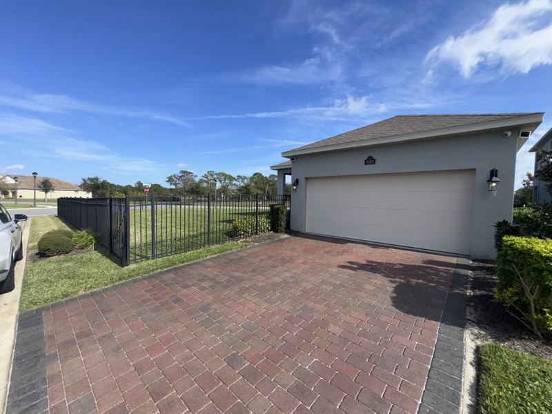 8503 Tavernier Aly - Photo 2 of 12