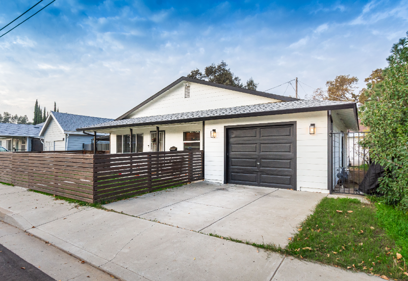 2304 Michigan Blvd - Photo 6 of 38