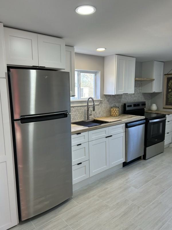 12034 Main St - Photo 3 of 16