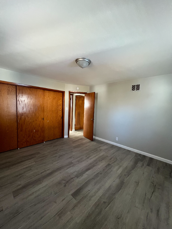 10180 Count Dr - Photo 6 of 10