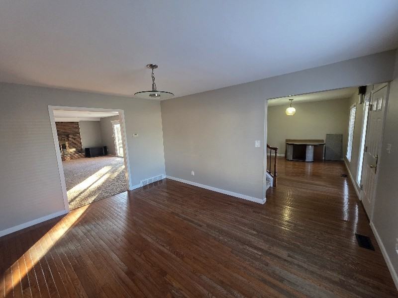 31659 Perth St - Photo 3 of 20