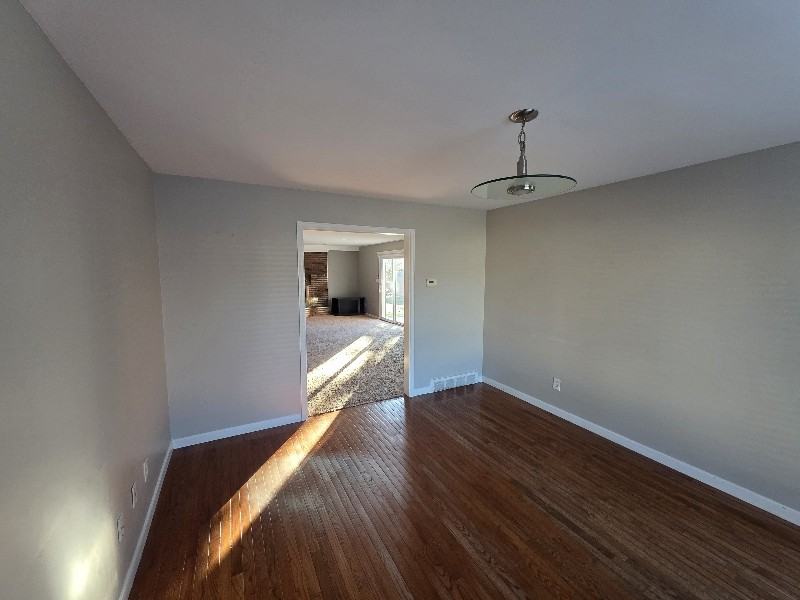 31659 Perth St - Photo 4 of 20