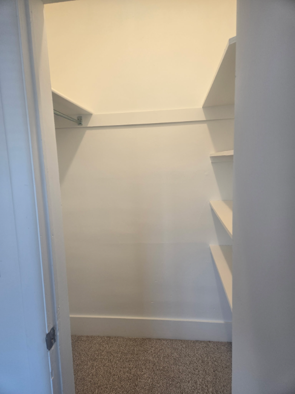 1228 1/2 Broadwater Ave #2 - Photo 7 of 12