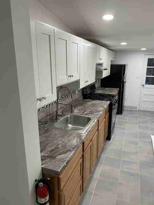 46 Bond St - Photo 2 of 6