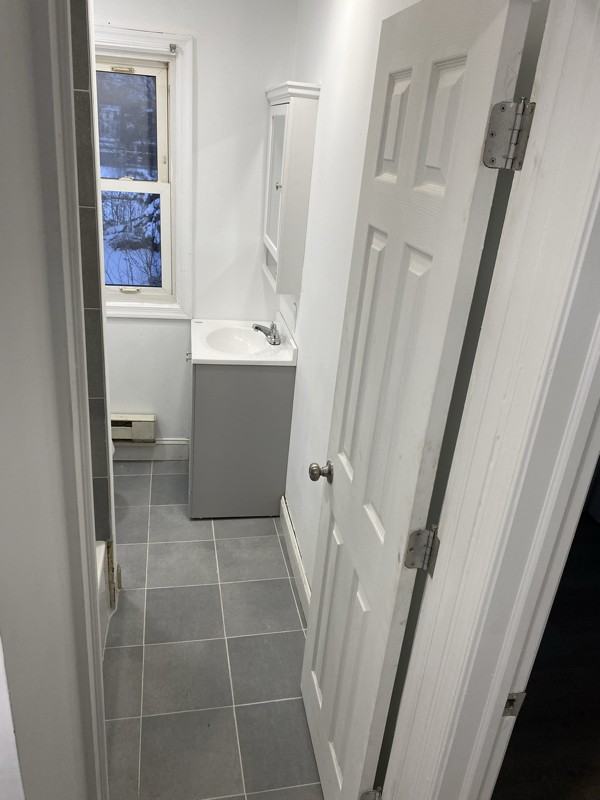 46 Bond St - Photo 4 of 6