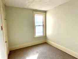 featured image of 1212 E 3rd St