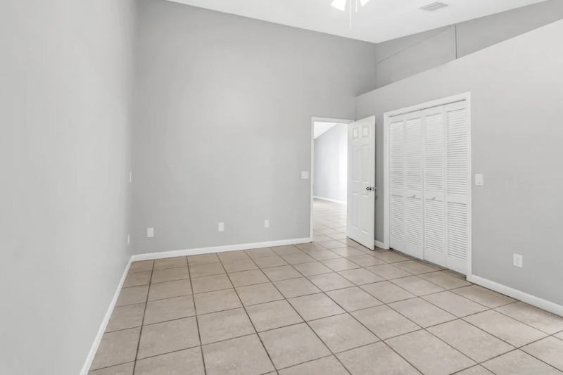 11204 Shadybrook Dr - Photo 5 of 12