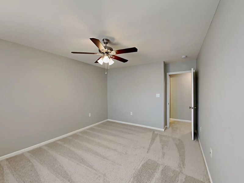 345 Hunslet Cir - Photo 4 of 10