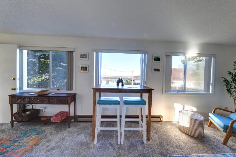 2549 Mason St - Photo 6 of 20