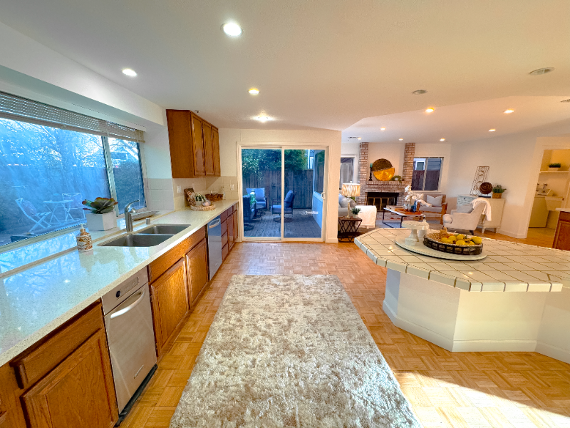 115 Thatcher Ln - Photo 5 of 20