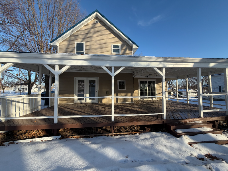 321 Main St - Photo 3 of 10