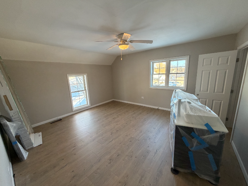 321 Main St - Photo 7 of 10