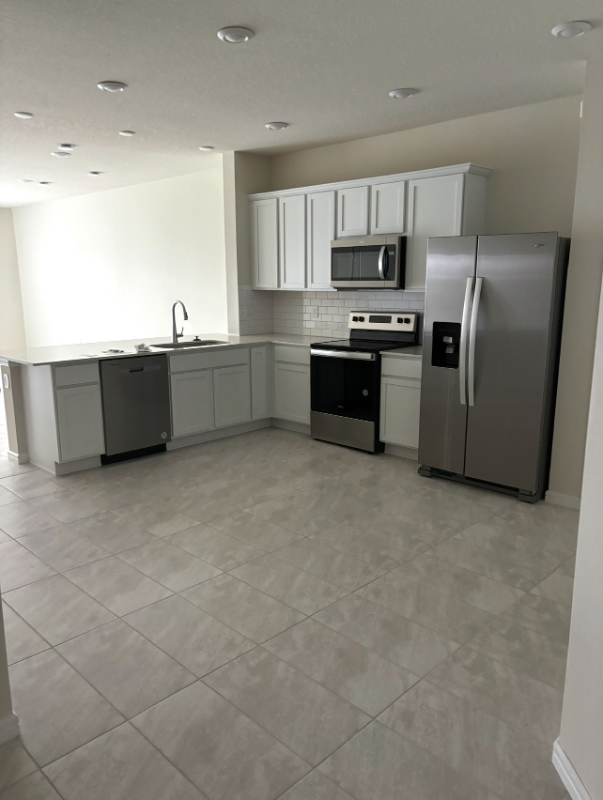 2742 Fetching Trl - Photo 2 of 17