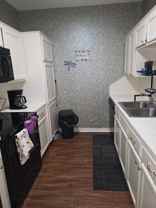 712 Yorktown Ct #712 - Photo 1 of 1