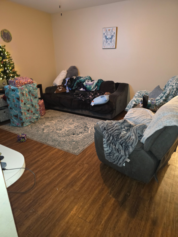 712 Yorktown Ct #712 - Photo 6 of 9