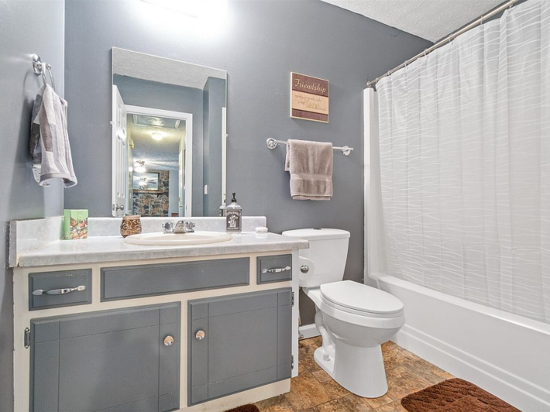 793 Summer Hill Ln - Photo 7 of 9