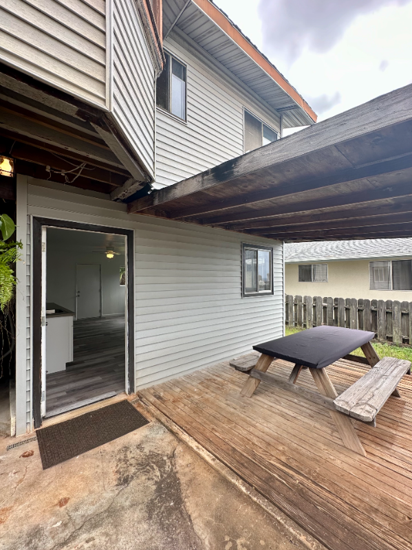 1027 Lolena St - Photo 2 of 15