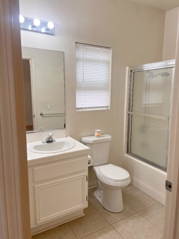 11031 Dade Ln - Photo 4 of 6