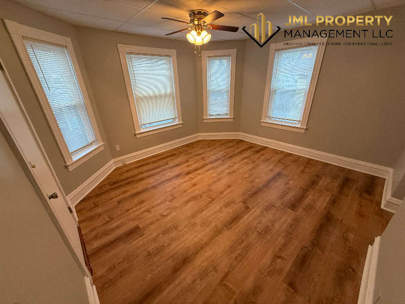 117 Irving St #2 - Photo 3 of 13