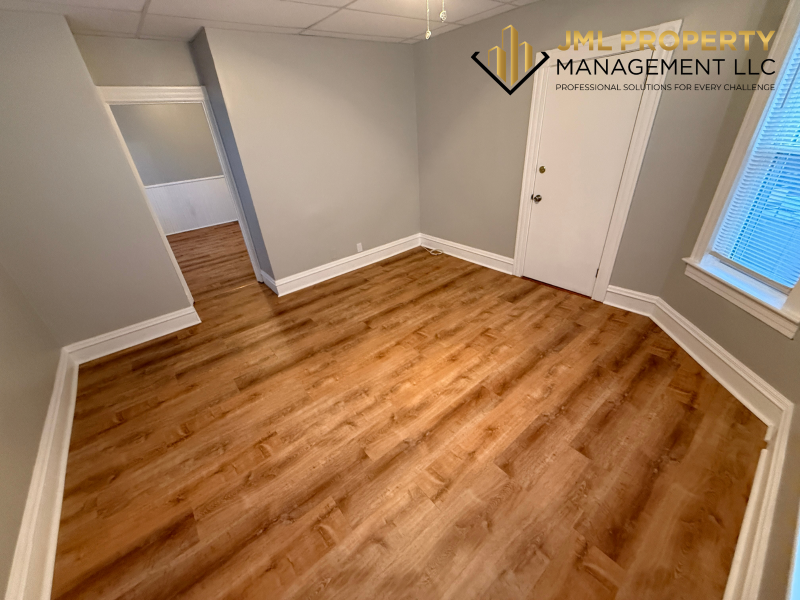 117 Irving St #2 - Photo 5 of 13