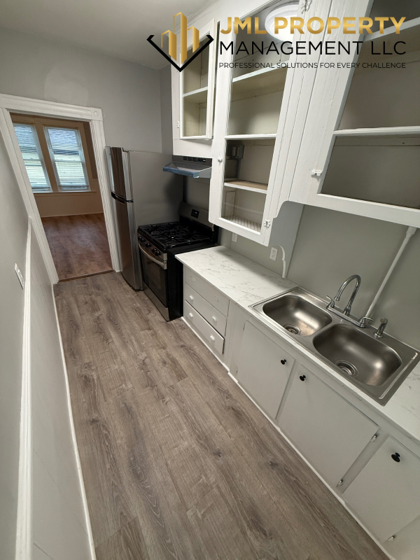 117 Irving St #2 - Photo 7 of 13