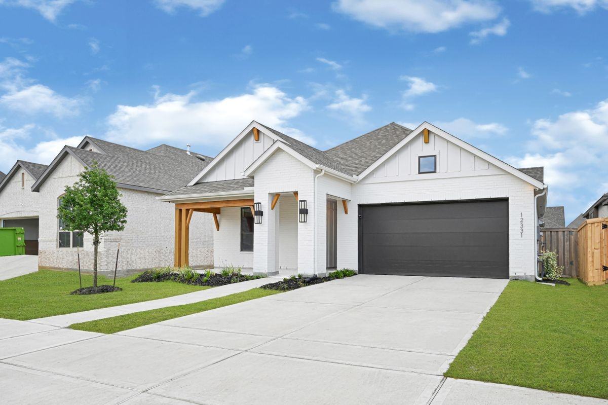 12331 Palmetto Dr - Photo 2 of 12