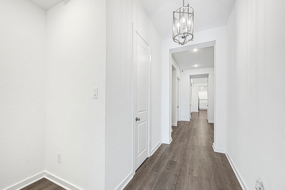 12331 Palmetto Dr - Photo 5 of 12