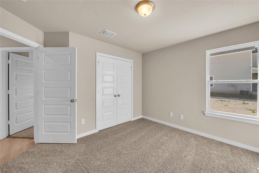 262 Boatright Blvd - Photo 6 of 30