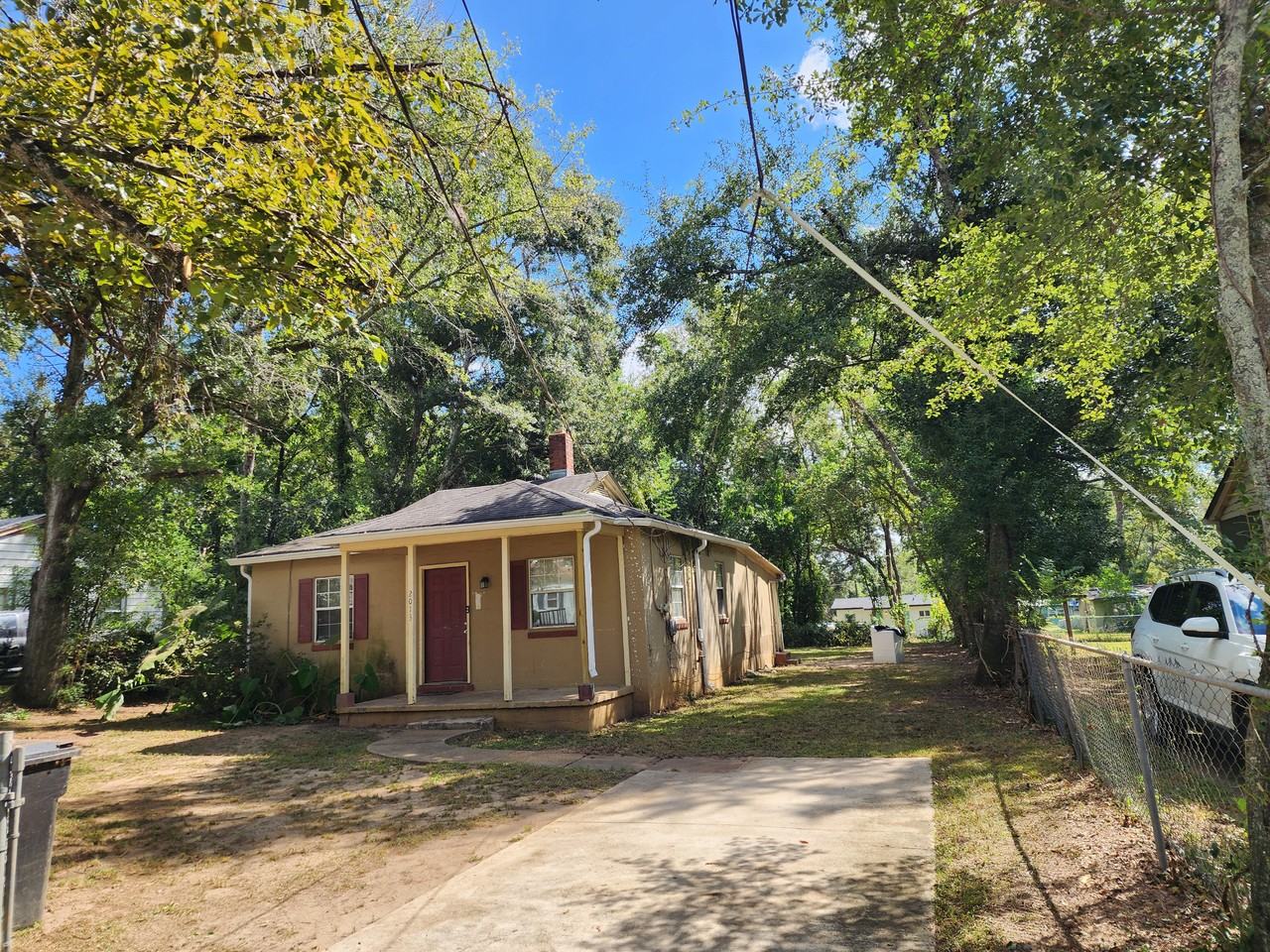 2013 Holmes St - Photo 2 of 3