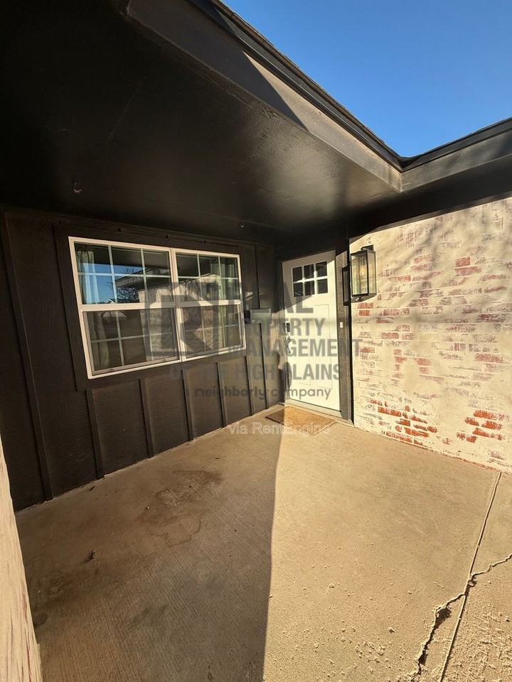 7116 Imperial Trl - Photo 2 of 16