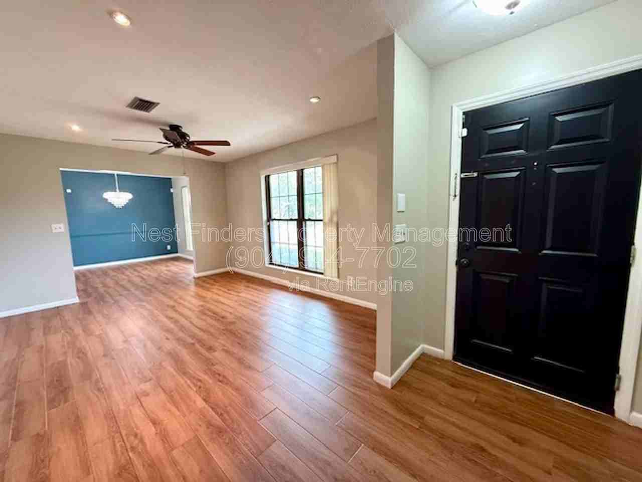 4023 Grissom Dr - Photo 4 of 36