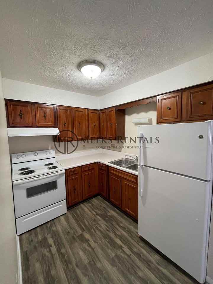 1739 6th Ave #10 - Photo 2 of 4