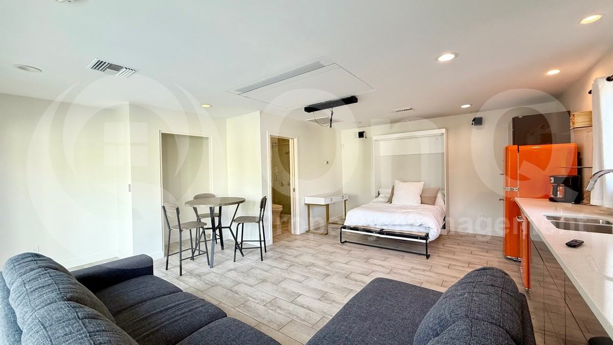 3429 E Coolidge St - Photo 2 of 50