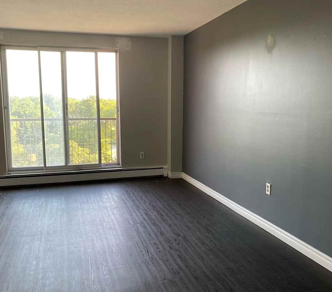 Riverview Towers - Photo 7 of 18