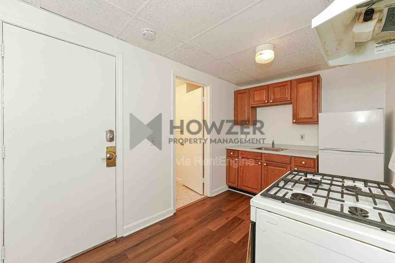 54 Broadway #8 - Photo 3 of 22