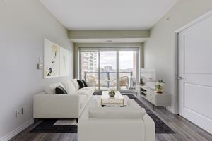 featured image of 205 Eagle St N