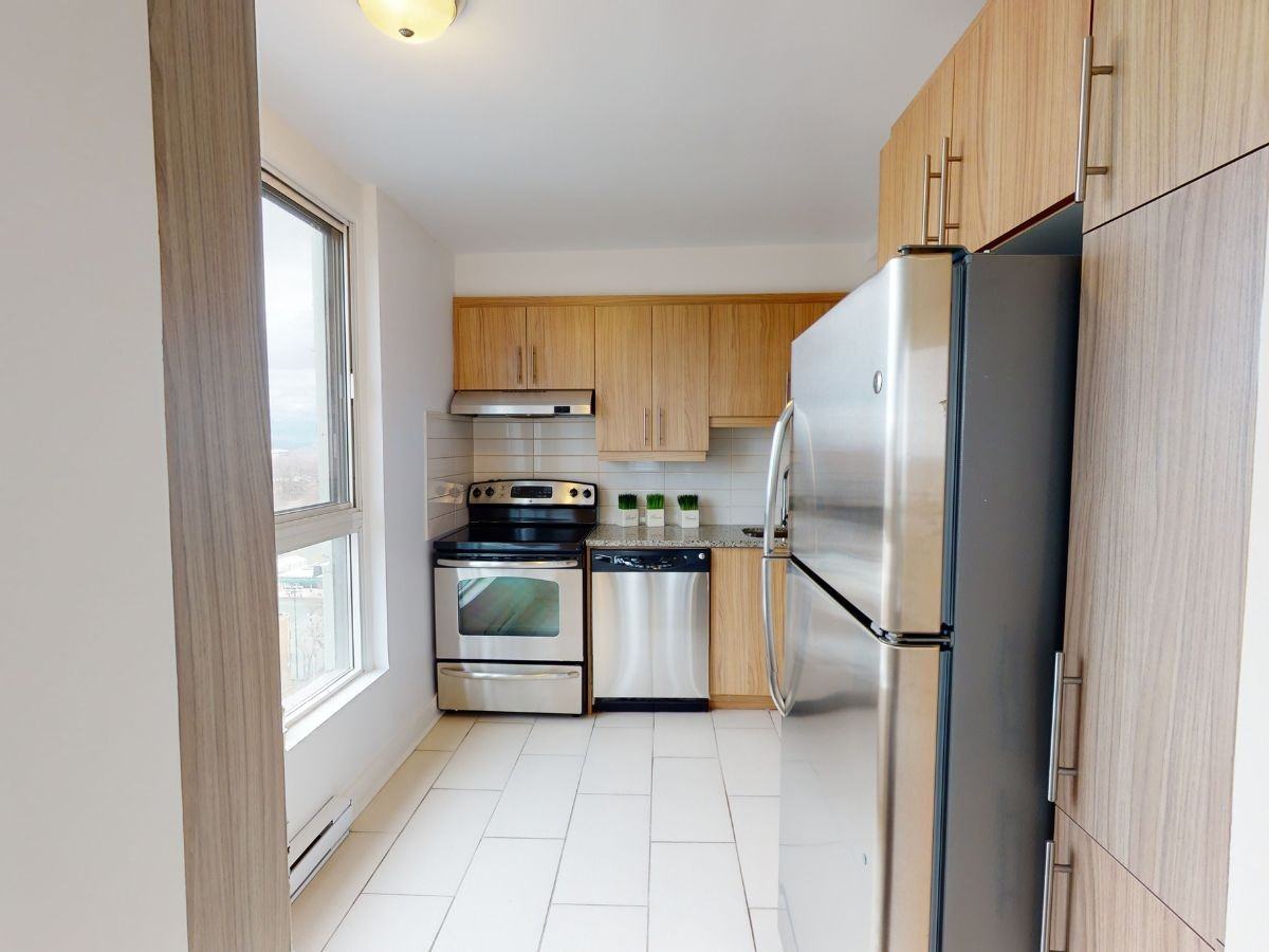 5999 Monkland - Photo 4 of 10