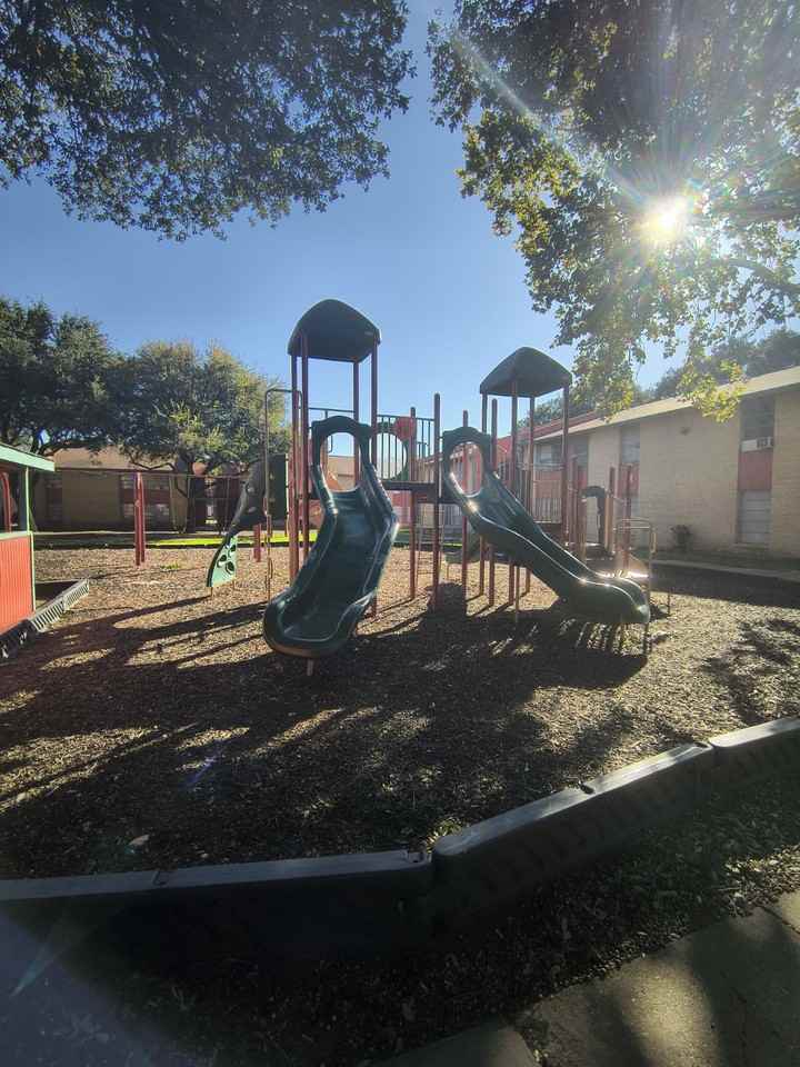 Bella Vida - Photo 3 of 5