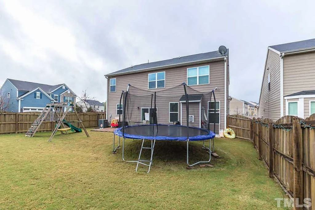 1209 Willowcrest Road - Photo 4 of 30