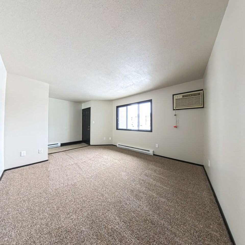 Perry Pointe Place - Photo 4 of 17