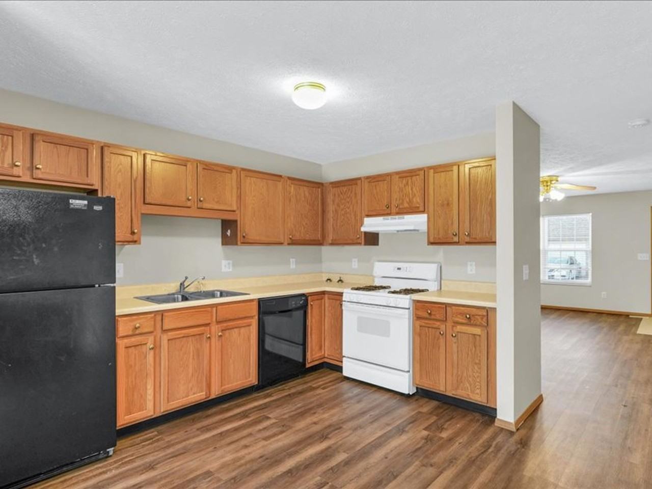 Maple Hill Townhomes - Photo 7 of 21