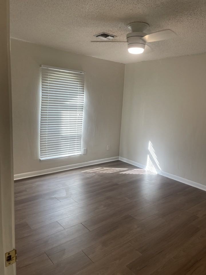 604 Kees Cir #NA - Photo 3 of 10