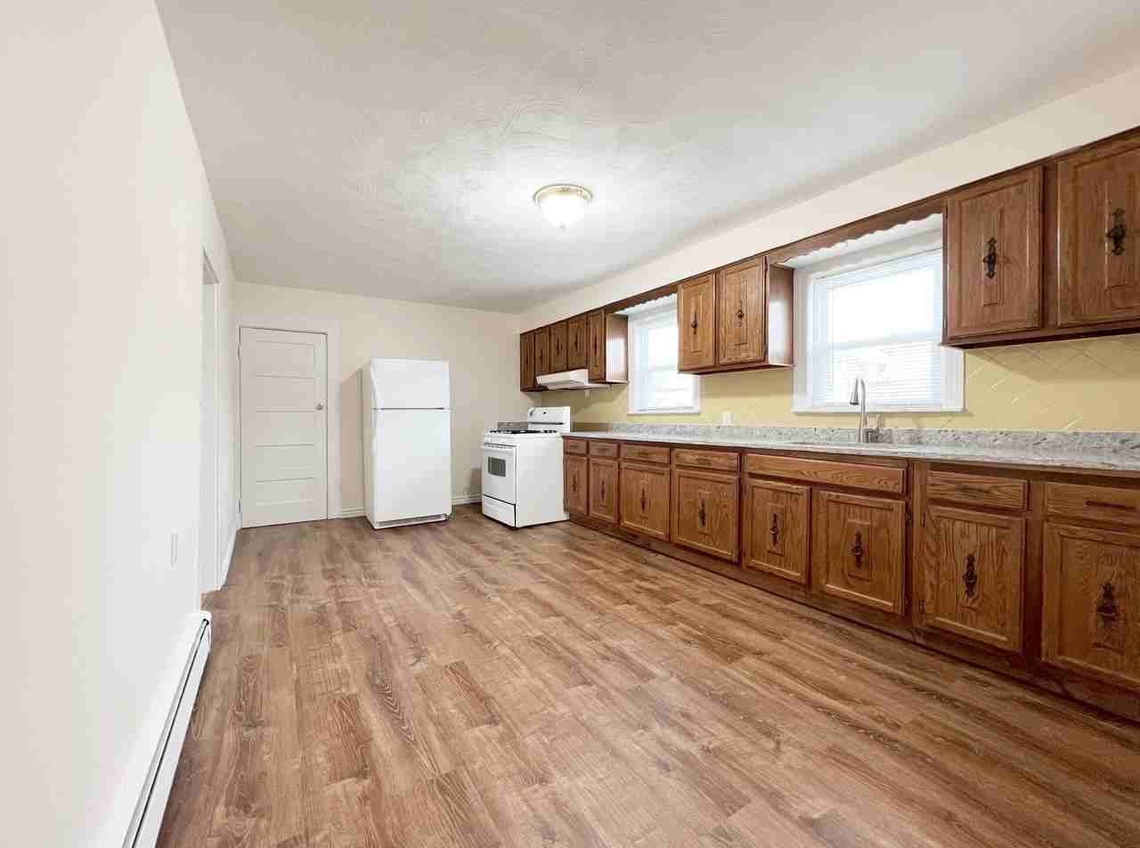 47 Tremont St #2 - Photo 4 of 7