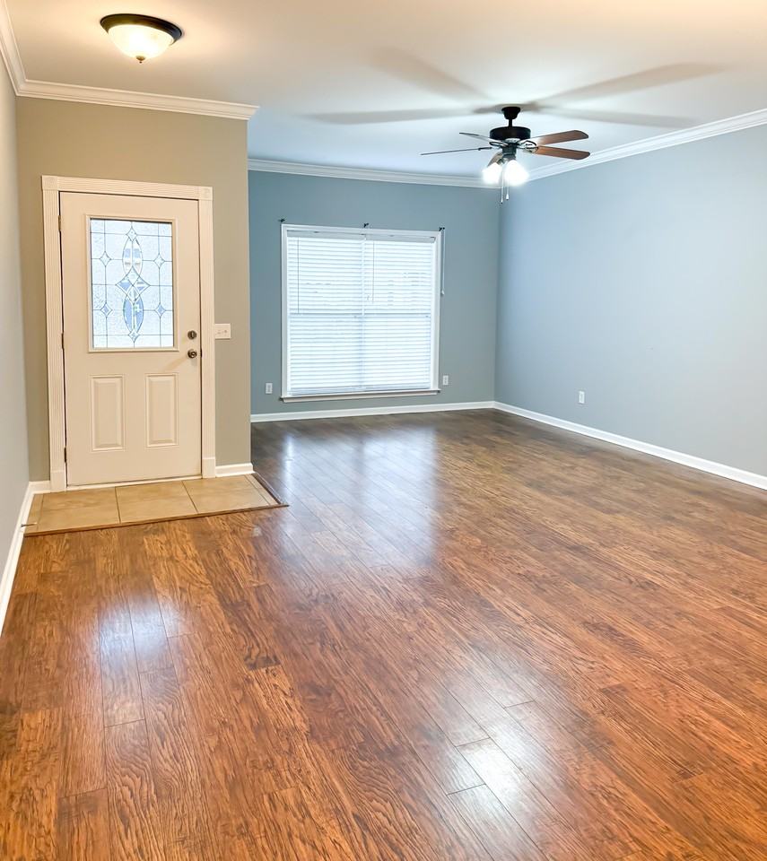 114 Cottage Ave #114 - Photo 2 of 12