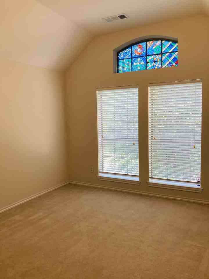 6902 Winthorp Dr #NA - Photo 5 of 7