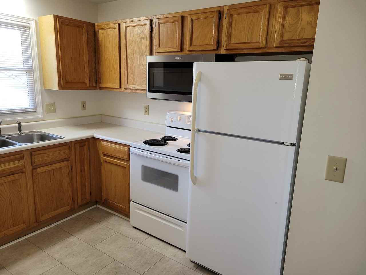 504 Spring St #D - Photo 2 of 11