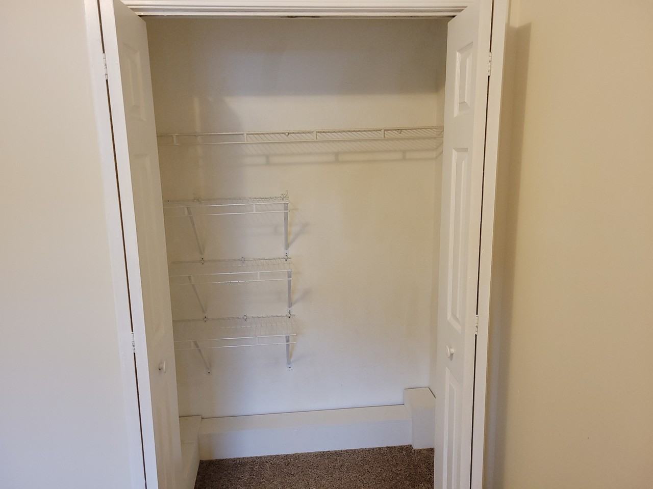 504 Spring St #D - Photo 5 of 11