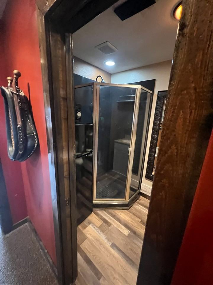 13325 Brush Creek Rd - Photo 2 of 14